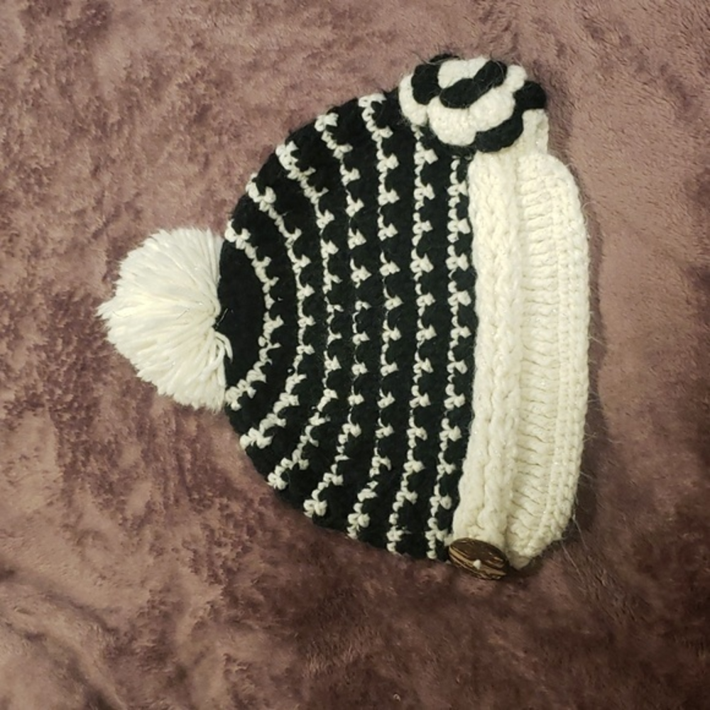 Girls‎ crocheted hat